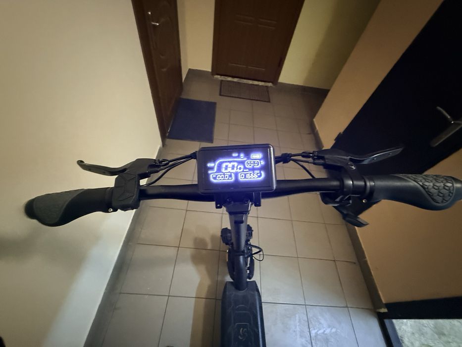 Продам електросамокат Tecros T8 dual 48v 20Ah 2×1000w
