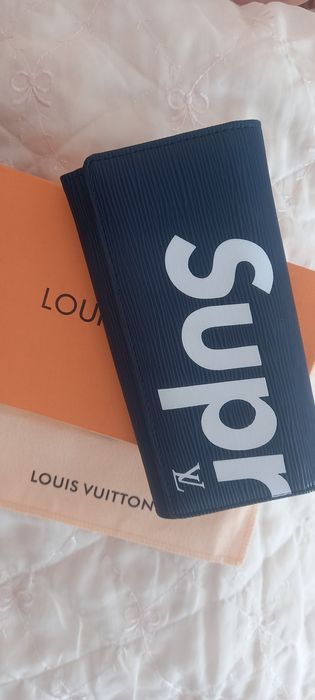Клатч портмоне LouiS Vuitton Supreme на кнопке
