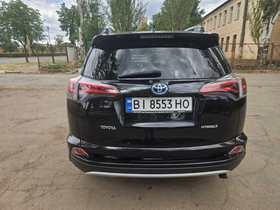 Продам Toyota RAV4 2.5 AWD