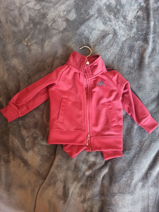 Костюм спортивний