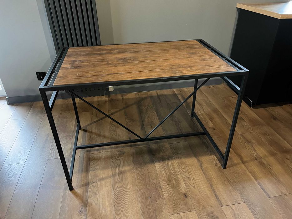 Stół do jadalni Beliani, ciemne drewno z czarnym, 110x70x76 cm