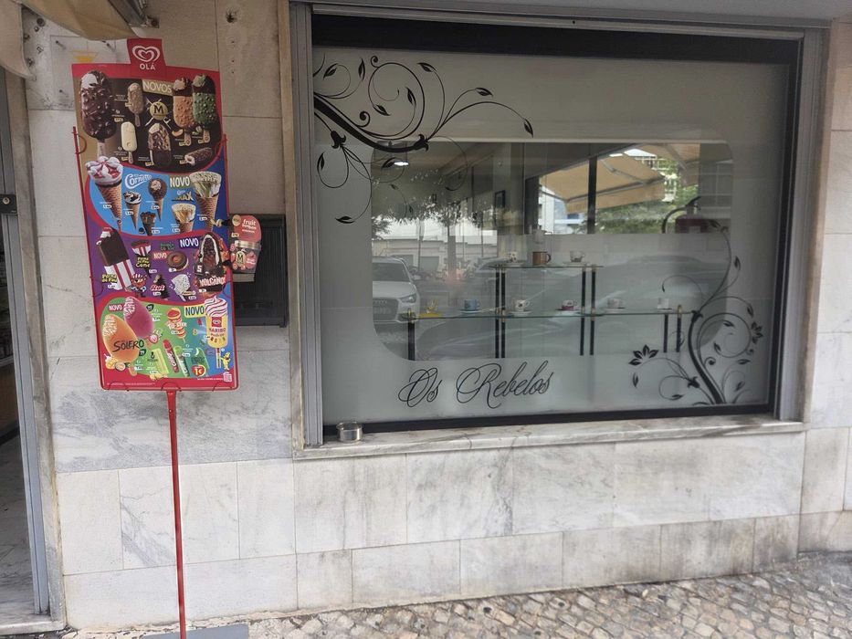 Trespasse Pastelaria Bobadela - Excelente localização