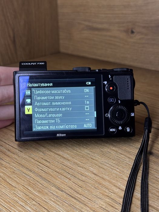 nikon coolpix p300 - купити цифрові фотокамери - Ціна на OLX.ua