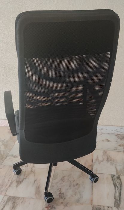 Cadeira de escritório - IKEA - Bom estado