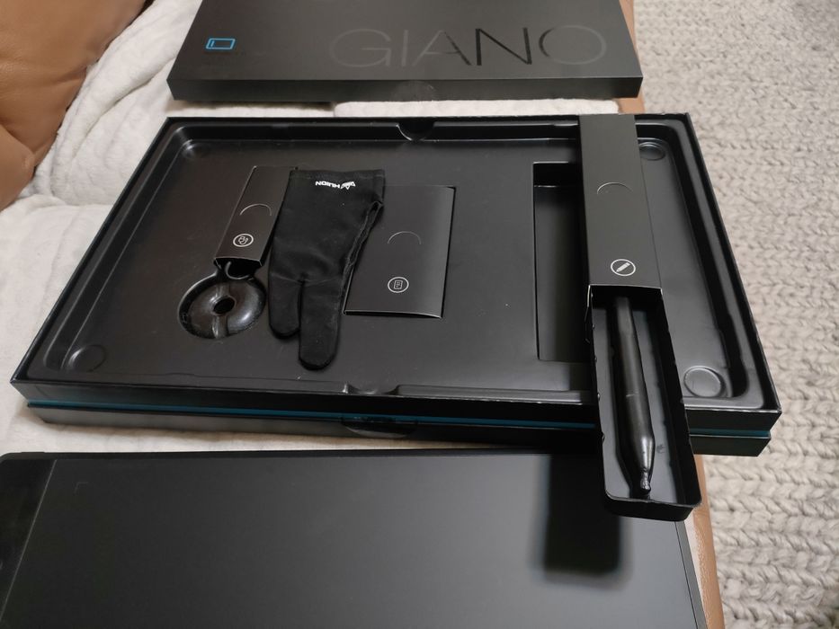 Tablet graficzny huion g930L