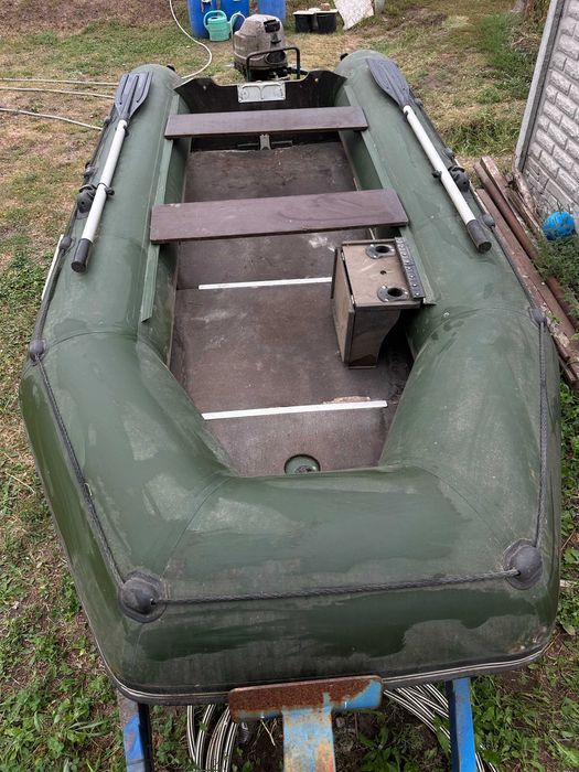 Надувний ПВХ човен Sport-Boat N340LK (3.40 м) з мотором «Вихор» і веслами