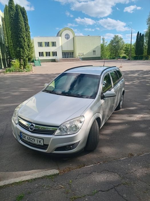 Опель Астра h 2009