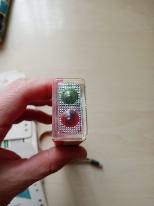 Пристрій для перевірки знань