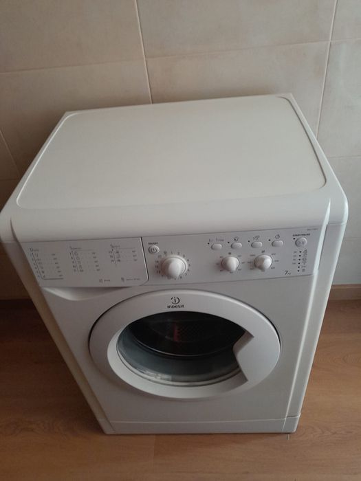 Máquina de lavar roupa indesit64584402992899123