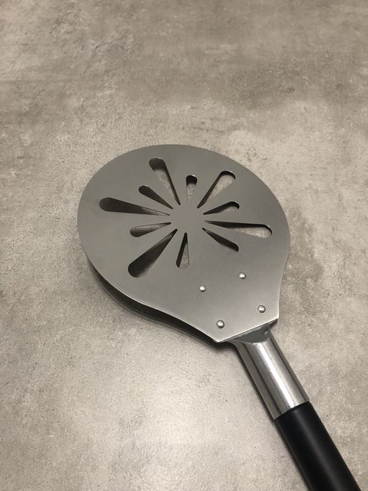 Łopatka operacyjna do pizzy 18cm x 107cm