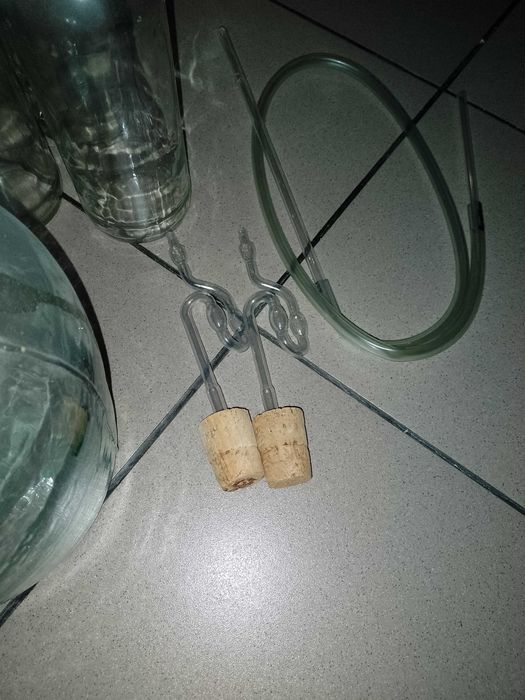 Набор для домашнего виноделия.