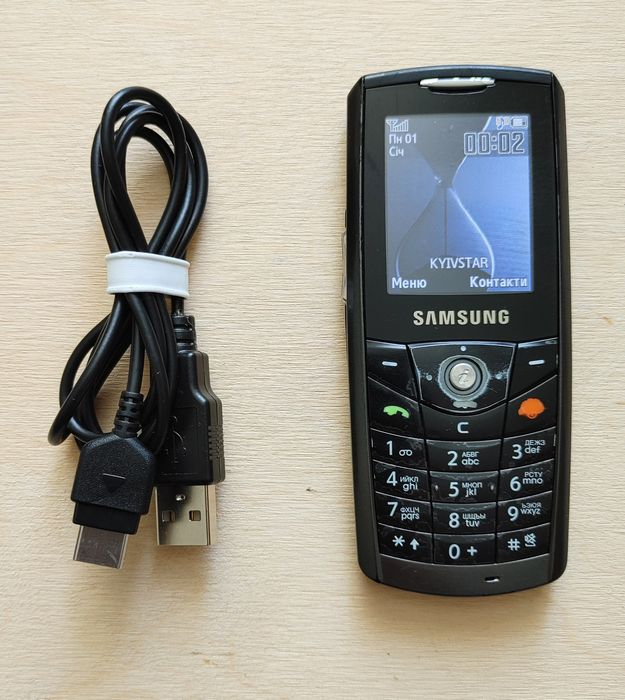 Samsung SGH-E200 телефон