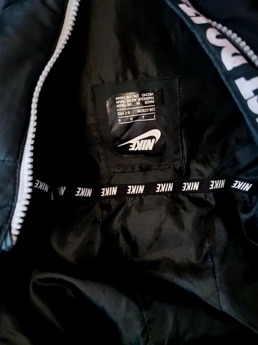 Продам куртку Nike для хлопчика 116-122 р