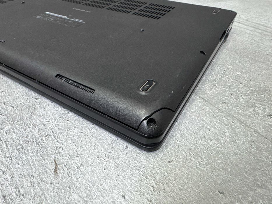 Мультимедійний ноутбук Dell 5480/i5-6300U/8gb ddr4/14" HD