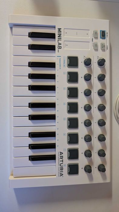 Arturia MiniLab MkII Controlador MIDI