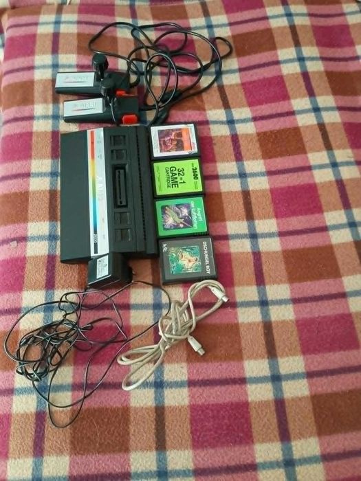 Konsola do gier Atari 2600 sprawna + 4 Gry