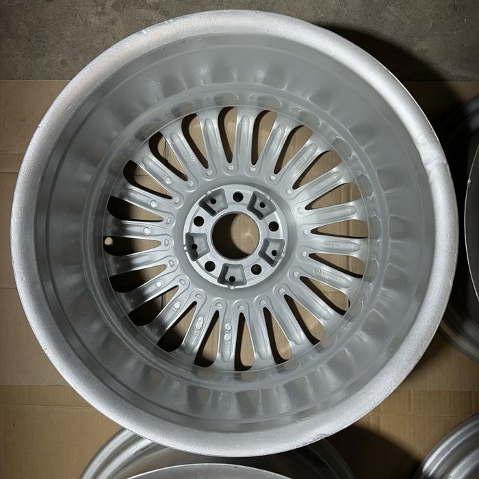 Felgi oryginalne mercedes 8x17
