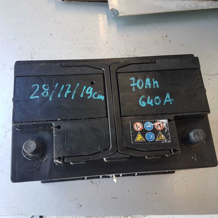 akumulator centro starter-batterie 70ah 640a en