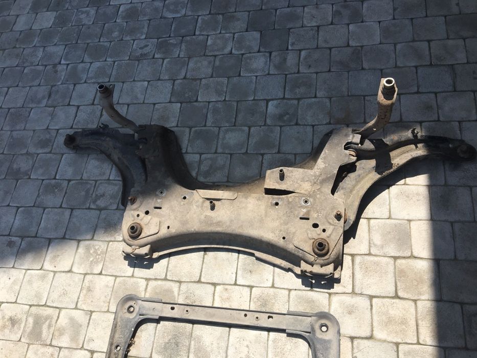 Renault megane scenic 2 балка підрамник ричаг стабілізатор