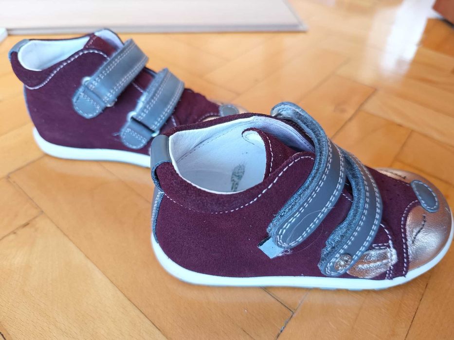 Buty/ Obuwie profilaktyczne Bartek rozm.24, kolor bordo