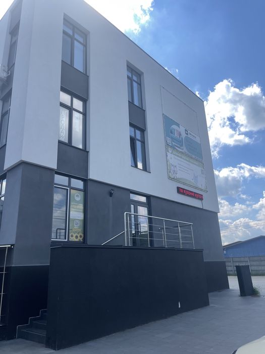 Комерційне приміщення 69 кв