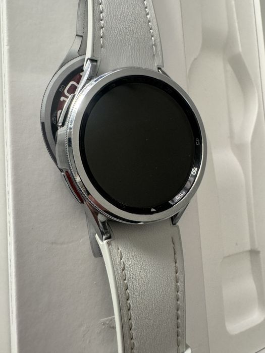 Zegarek sportowy damski samsung Galaxy Watch 6 Classic