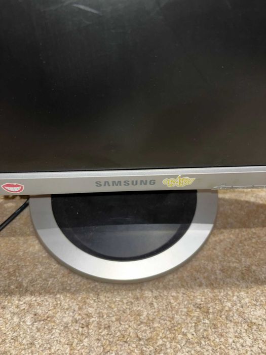 2 Monitores PC 60Hz de 19'