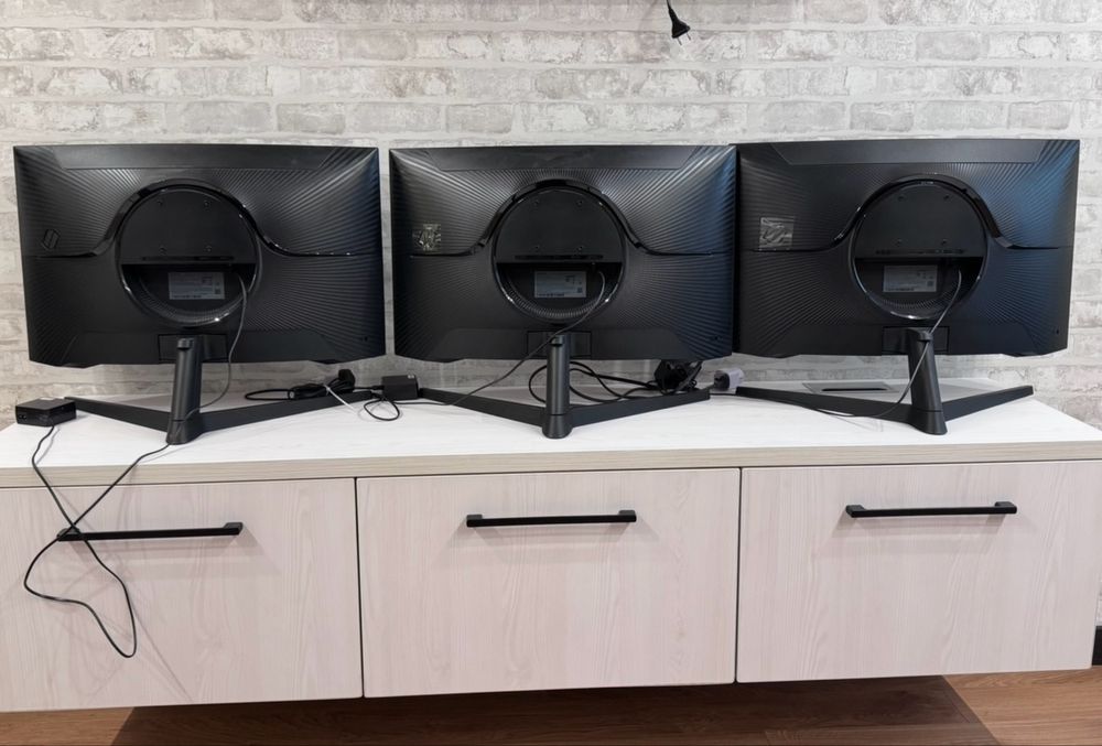 Монітор Samsung вигнутий C27G55TQW