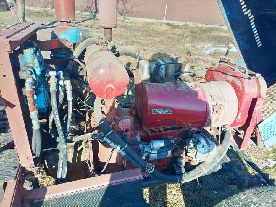 Продам гарний трактор