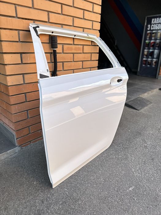 Двері задні на Bmw 5 G31 (турінг) ідеальні, не фарбовані А300!