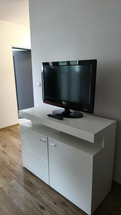 Przytulna kawalerka w centrum Chyloni!