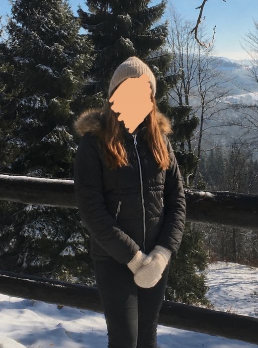 Damska kurtka puchowa zimowa granatowa z odpinanym futerkiem rozmiar 36 S H&M