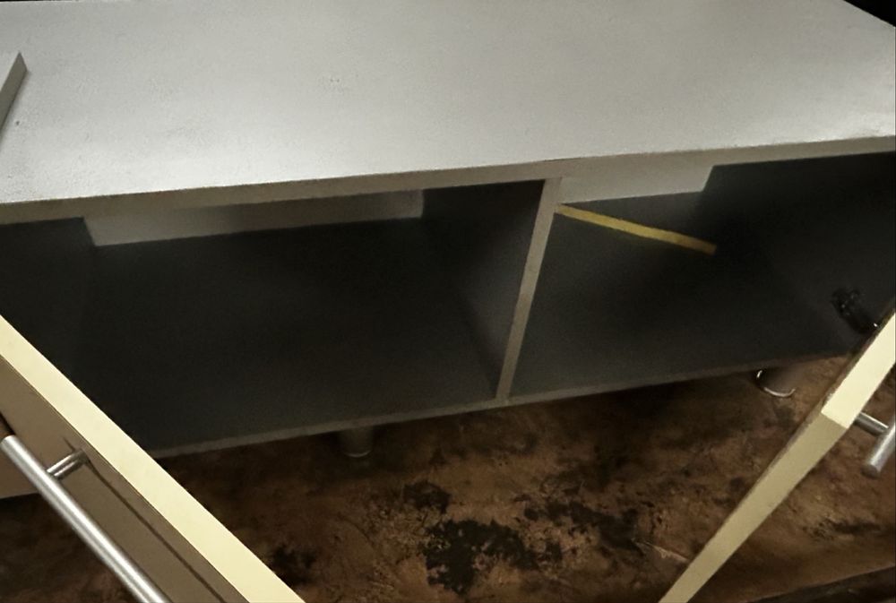 Стінка, тумба