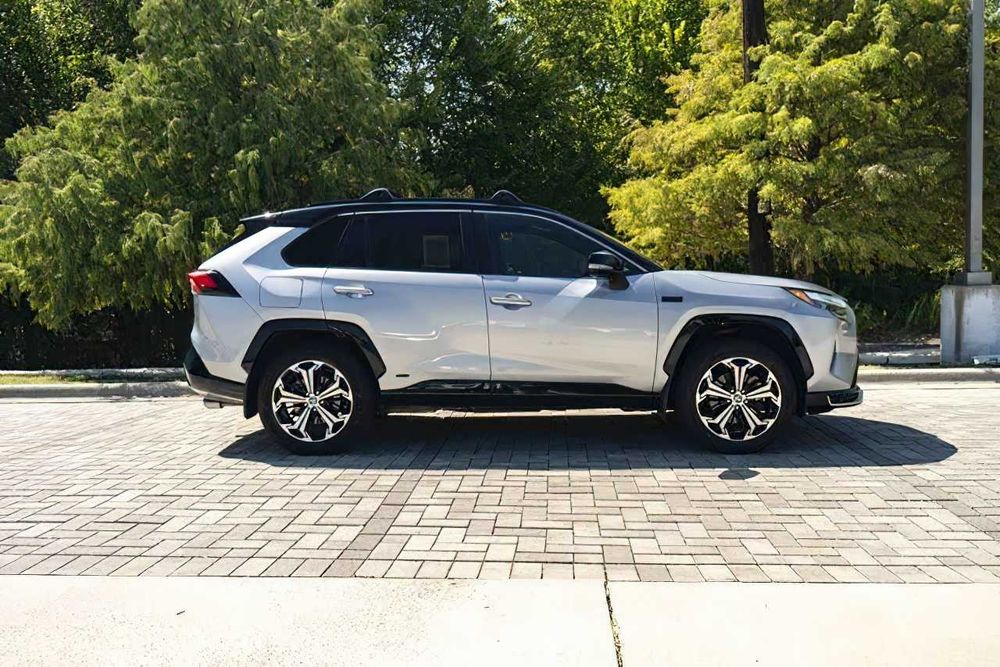 Toyota RAV4 Prime XSE      2022