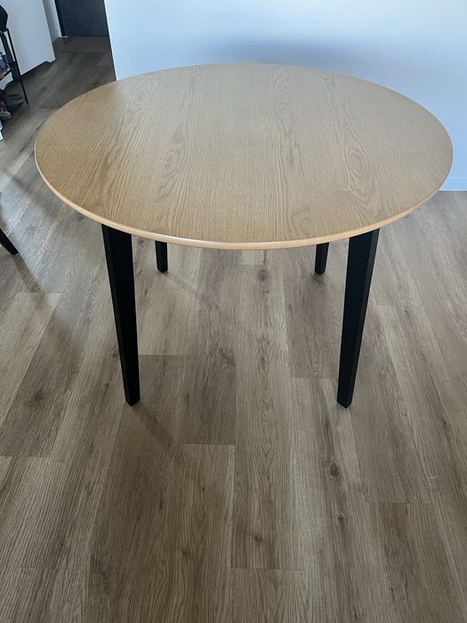 Jysk stól 105 cm