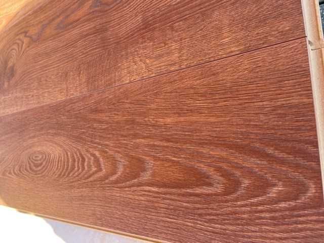 Bardzo solidne panele podłogowe grubość 12 mm