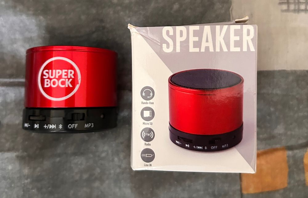 3 Speakers colunas como novas