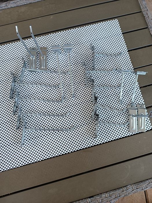 Zawieszka w panel dłuższa i krótsza