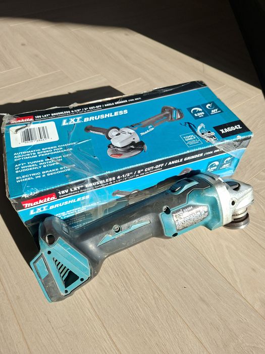 Szlifierka kątowa MAKITA  lxt 18v XAG04Z / DGA504Z