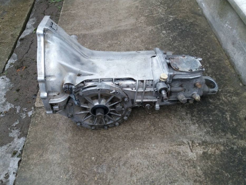 Продам коробку передач до Мерседес МБ 100