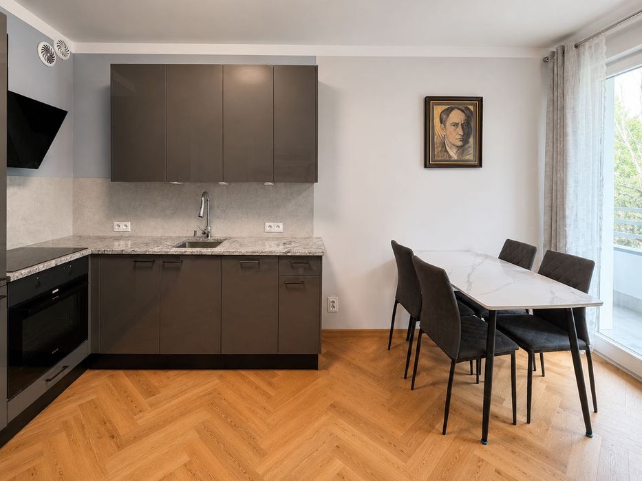Saska Kępa  |Garaż | Dwa balkony| 70m2