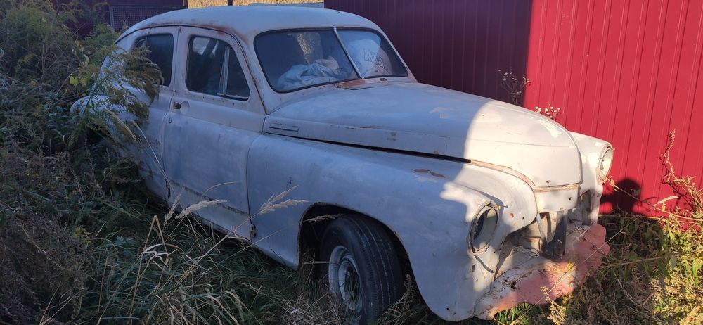 Продам машину Победа за ненадобностью звоните пишите приезжайте смотреть состояние как на фото