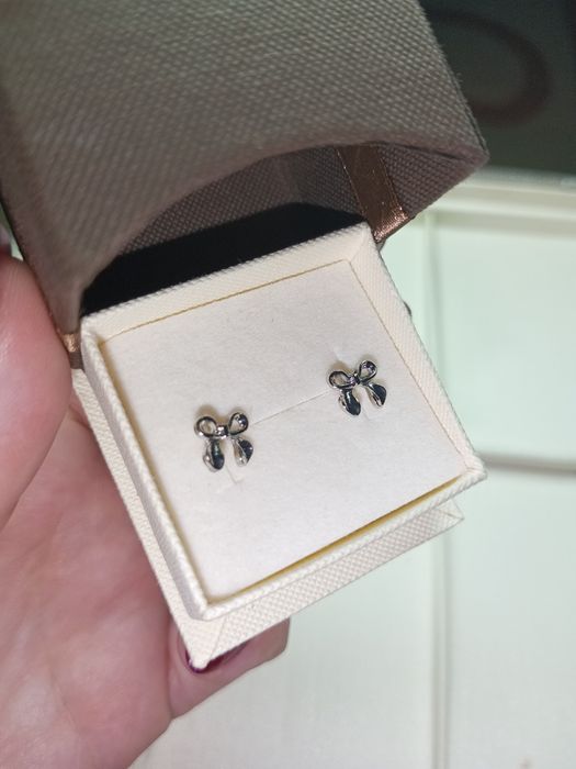 Srebrne kolczyki sztyfty 925 kokardy kokardki