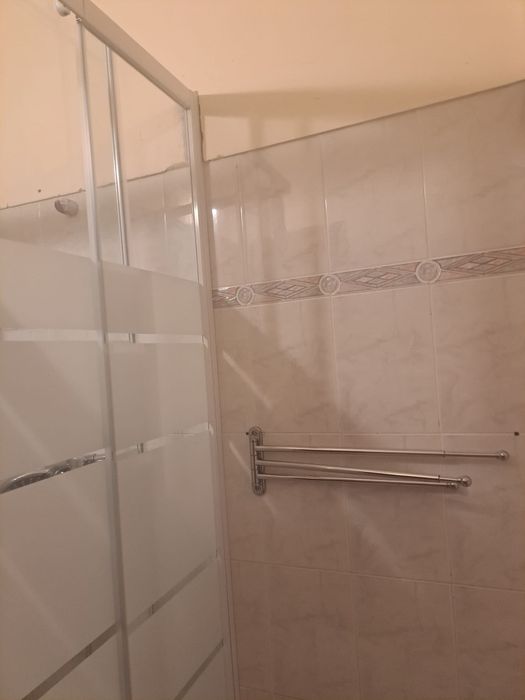Quarto para arrendar