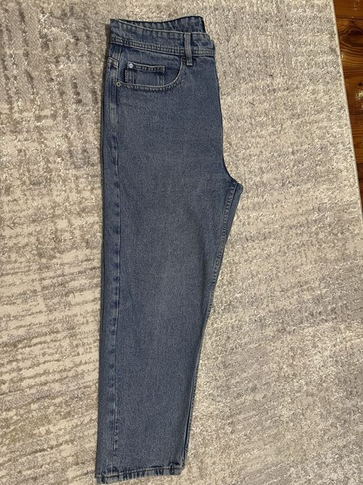 spodnie jeans Cropp, rozm. 32/32, fason Loose