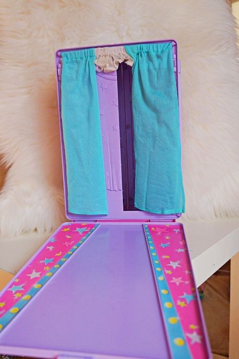 Barbie maxi walizka teatrzyk