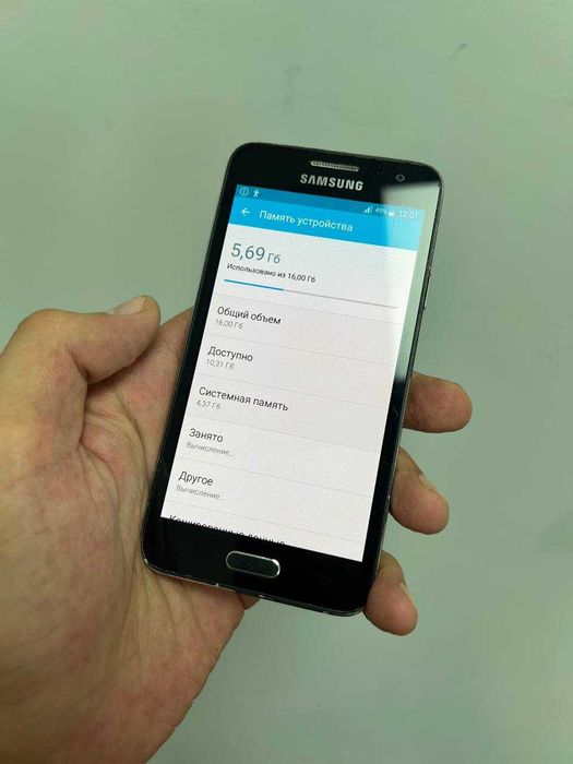 Смартфон Samsung Galaxy A3 (SM-A300FU) 16 GB