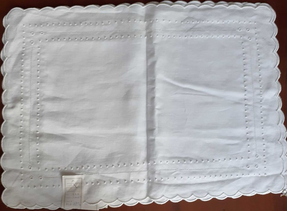 Conjunto 4 Naperons Bordados da Madeira à Mão Autenticados