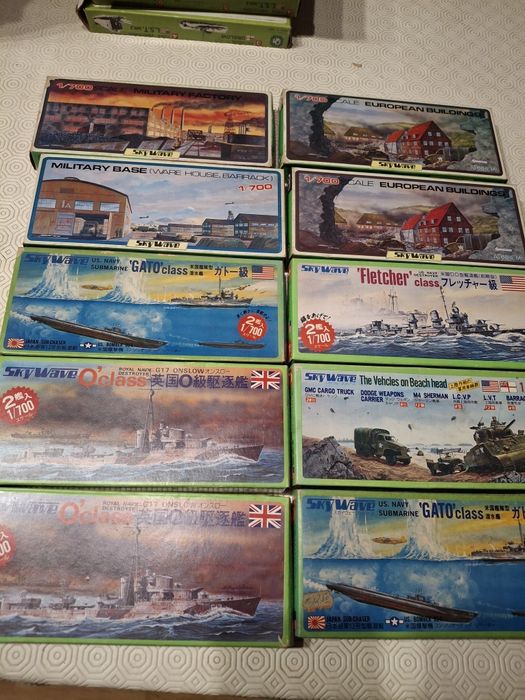 Kits vintage novos aviões  tanques etc