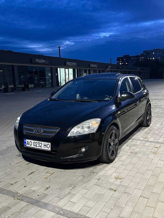 Kia Ceed 2007 1.6 бензин - МКПП - Хороша комплектація - Нова зимня гума